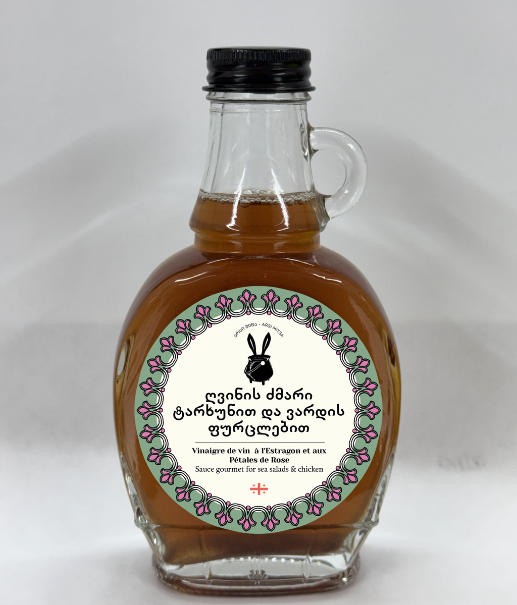 Wine vinegar with Tarragon and Rose petals